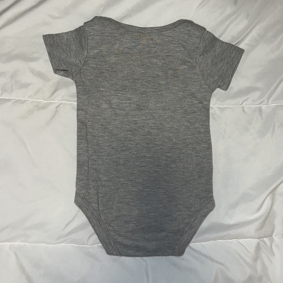 Size 3-6 Month Infant “Is It Legal to Carry Guns This Big?” Graphic Print Onesie - Picture 3 of 5